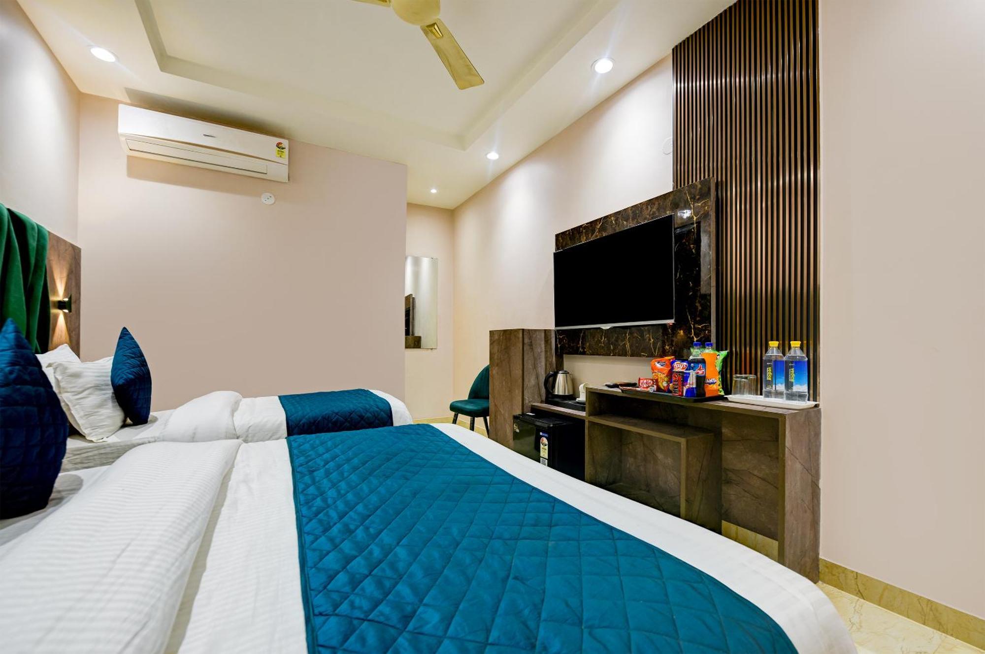 The Pearl Plaza Hotel In City Centre - Near New Delhi Railway Station Екстер'єр фото