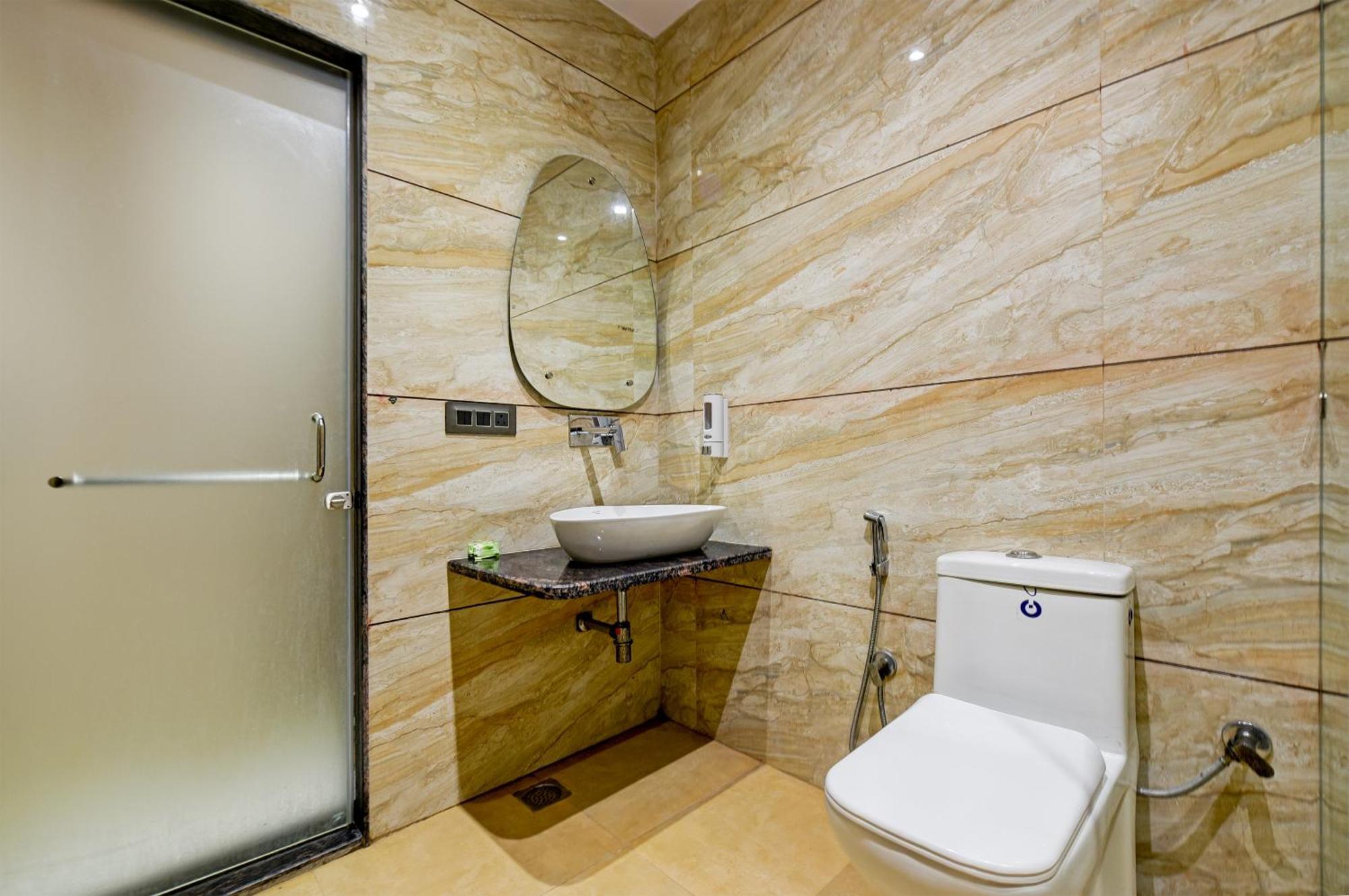 The Pearl Plaza Hotel In City Centre - Near New Delhi Railway Station Екстер'єр фото