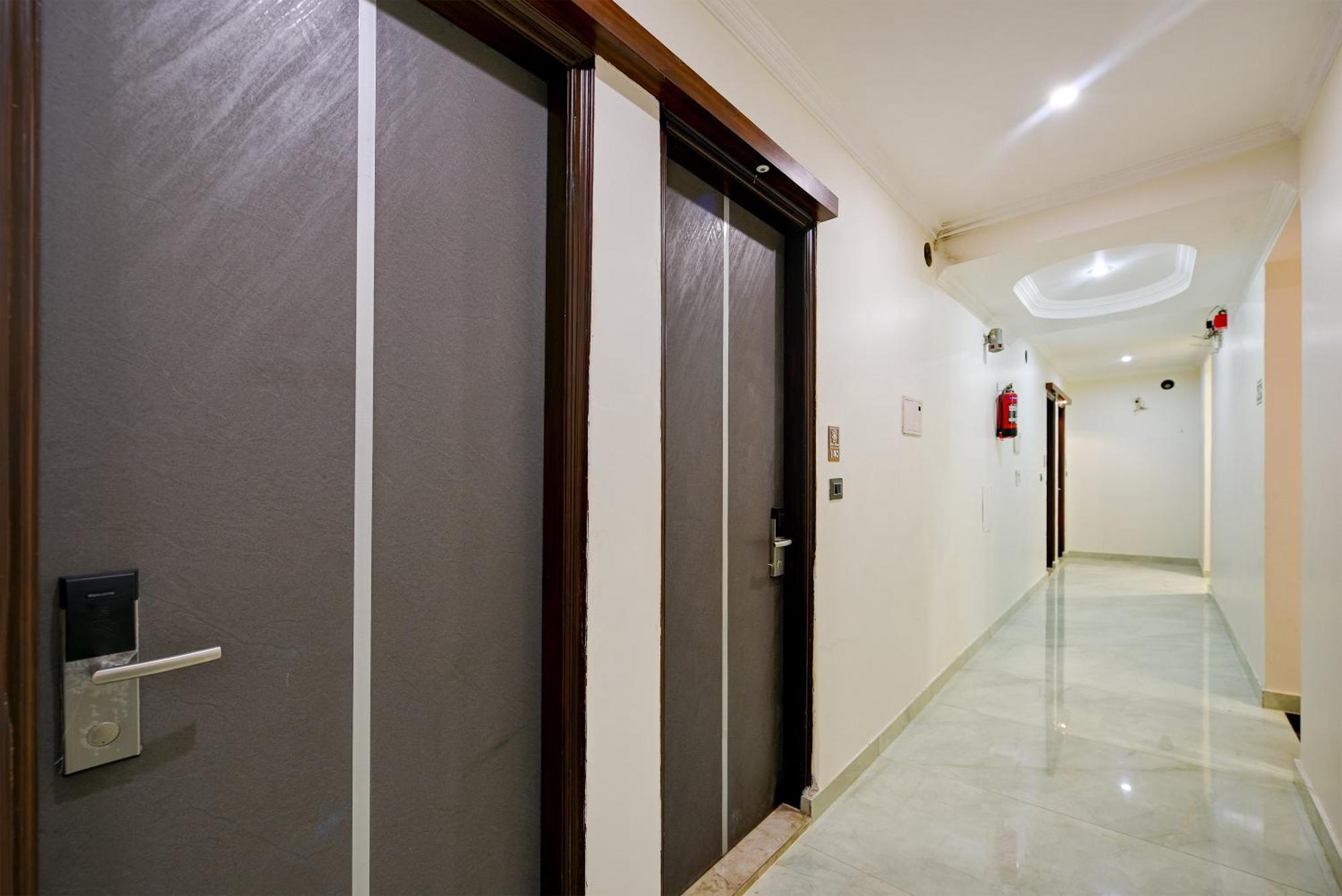 The Pearl Plaza Hotel In City Centre - Near New Delhi Railway Station Екстер'єр фото