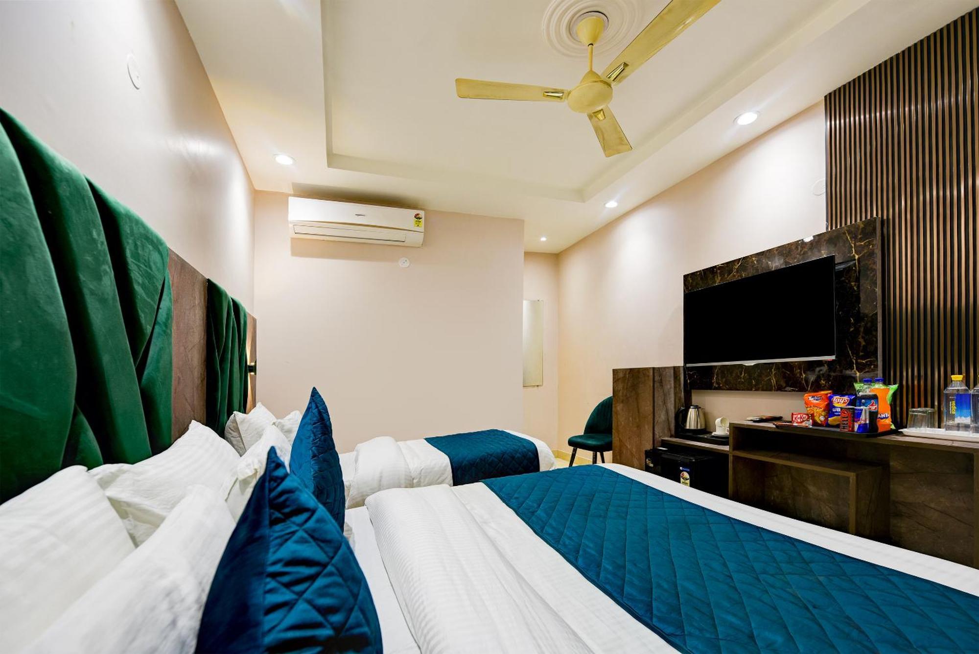 The Pearl Plaza Hotel In City Centre - Near New Delhi Railway Station Екстер'єр фото