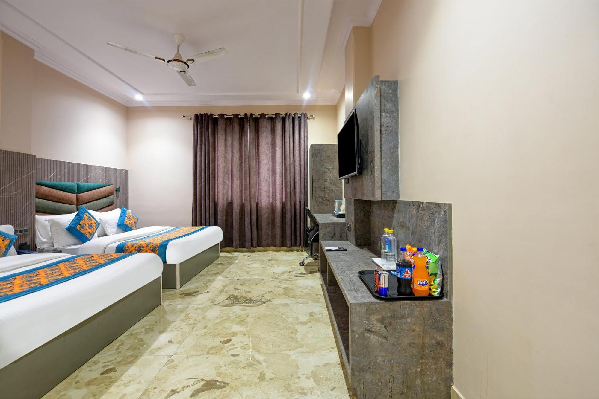 The Pearl Plaza Hotel In City Centre - Near New Delhi Railway Station Екстер'єр фото