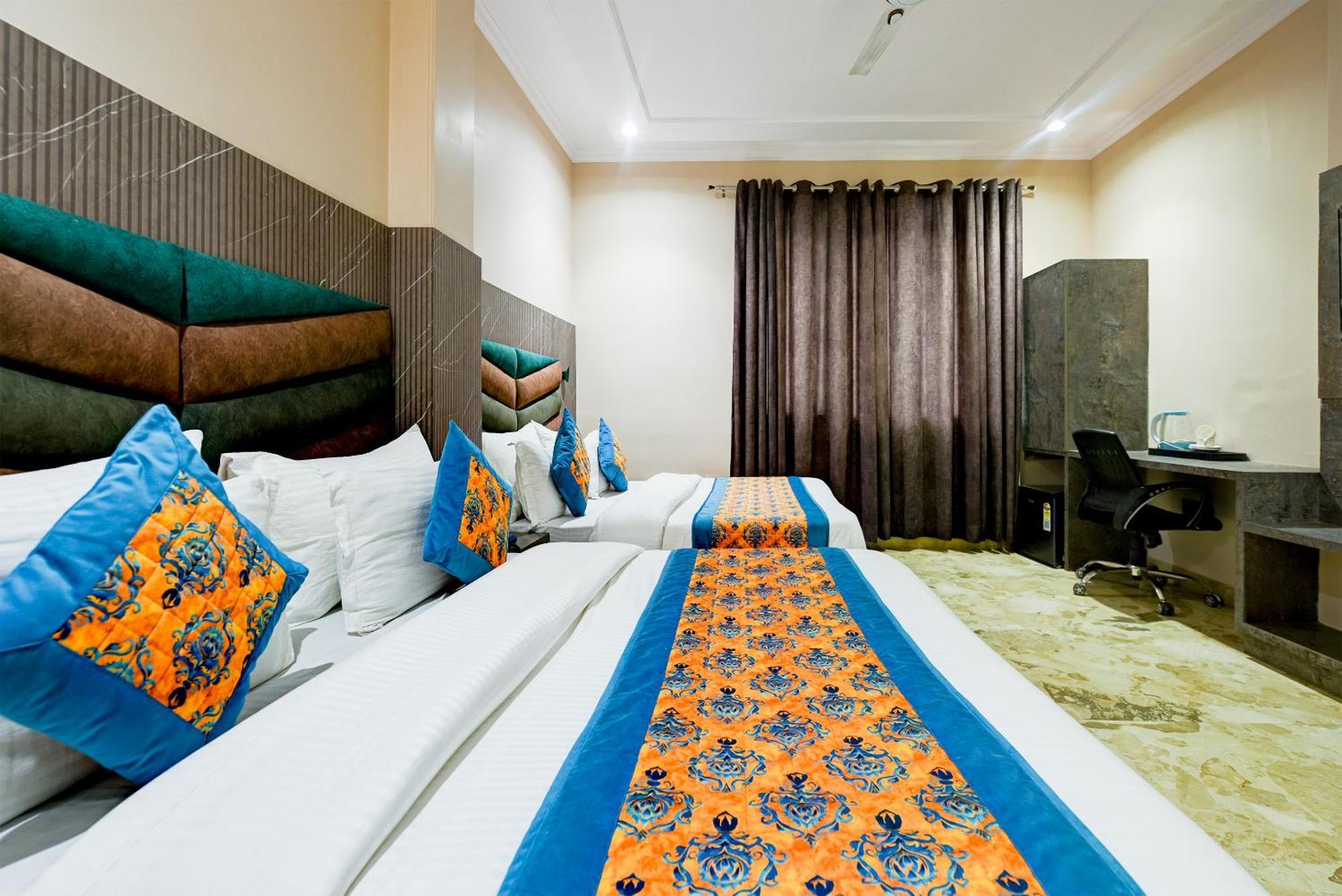 The Pearl Plaza Hotel In City Centre - Near New Delhi Railway Station Екстер'єр фото