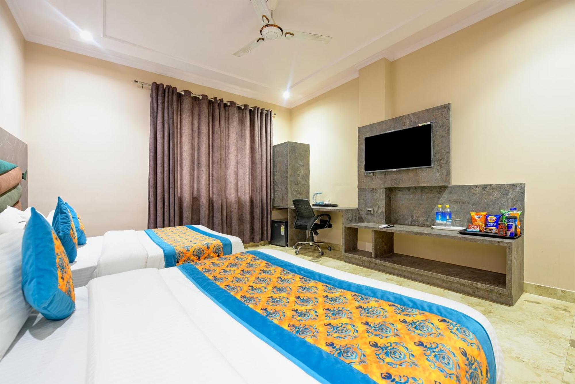 The Pearl Plaza Hotel In City Centre - Near New Delhi Railway Station Екстер'єр фото