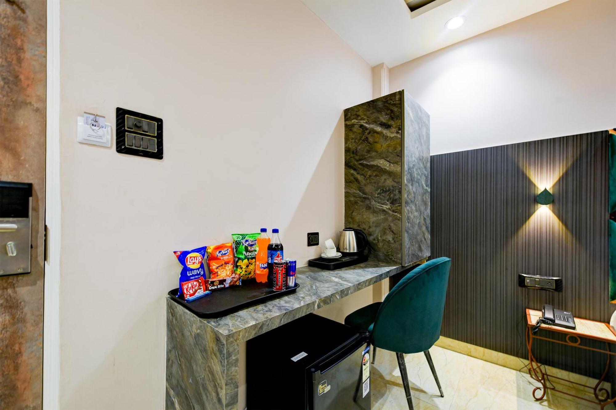 The Pearl Plaza Hotel In City Centre - Near New Delhi Railway Station Екстер'єр фото