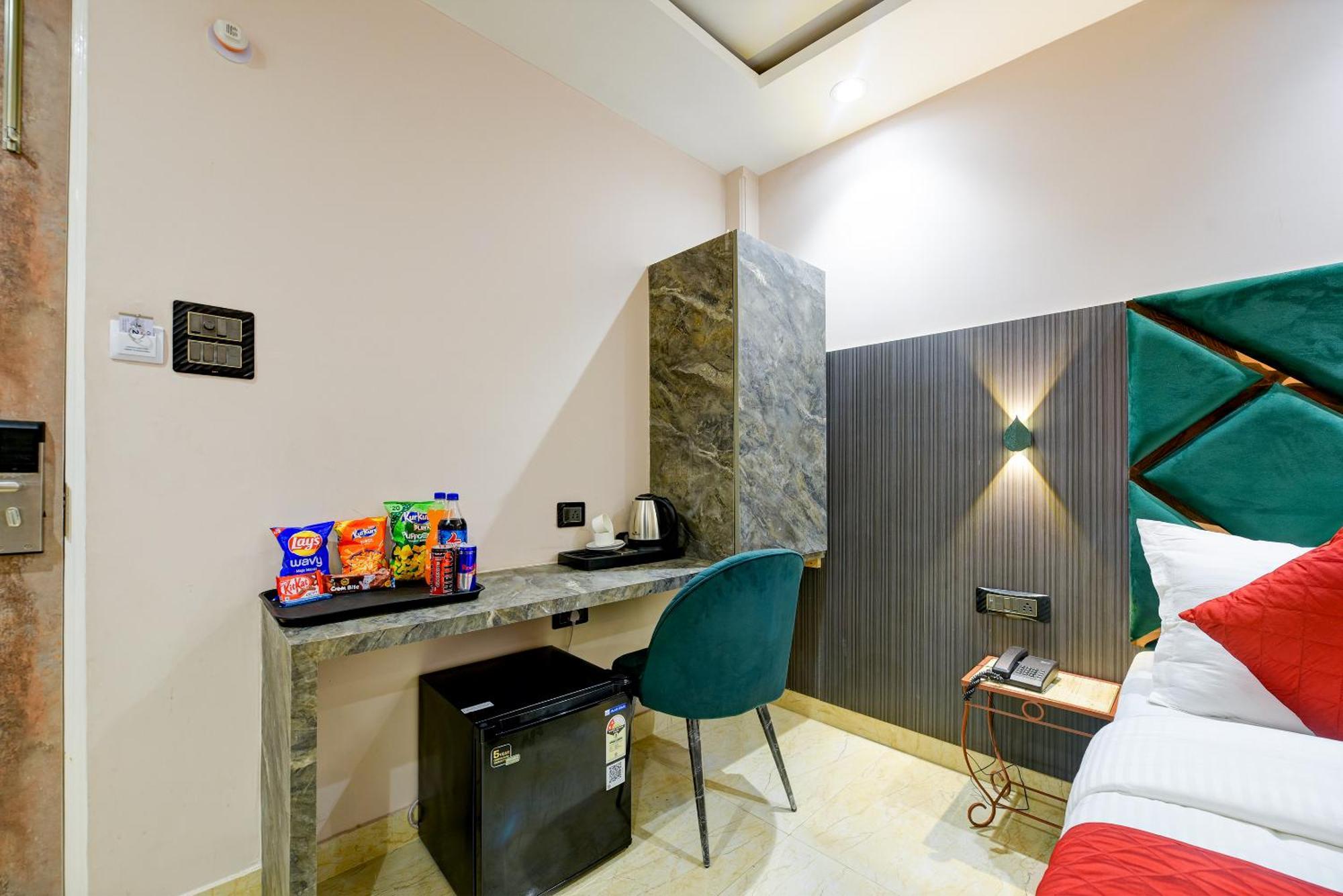 The Pearl Plaza Hotel In City Centre - Near New Delhi Railway Station Екстер'єр фото
