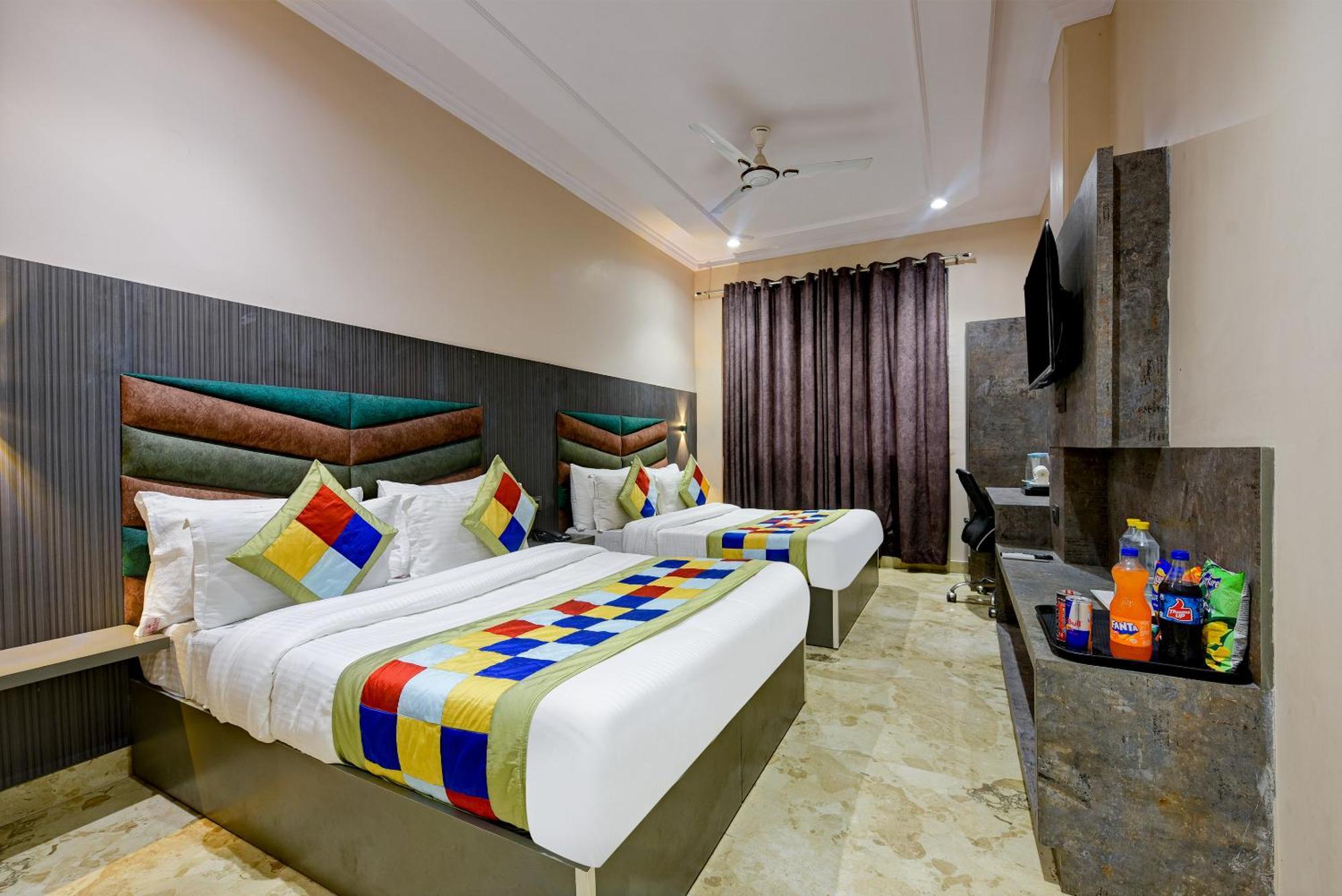 The Pearl Plaza Hotel In City Centre - Near New Delhi Railway Station Екстер'єр фото