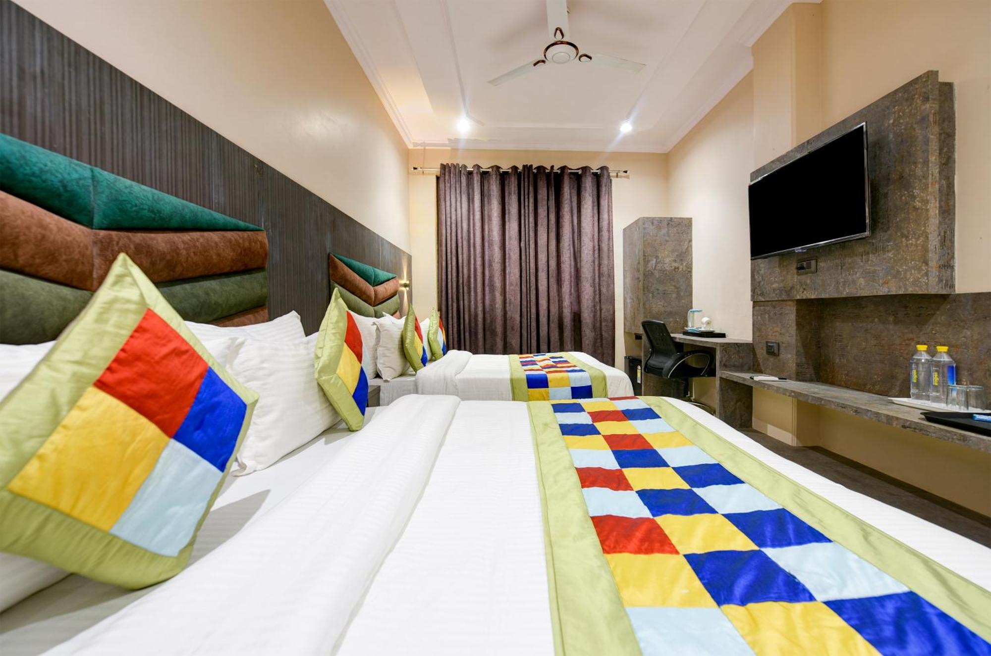 The Pearl Plaza Hotel In City Centre - Near New Delhi Railway Station Екстер'єр фото