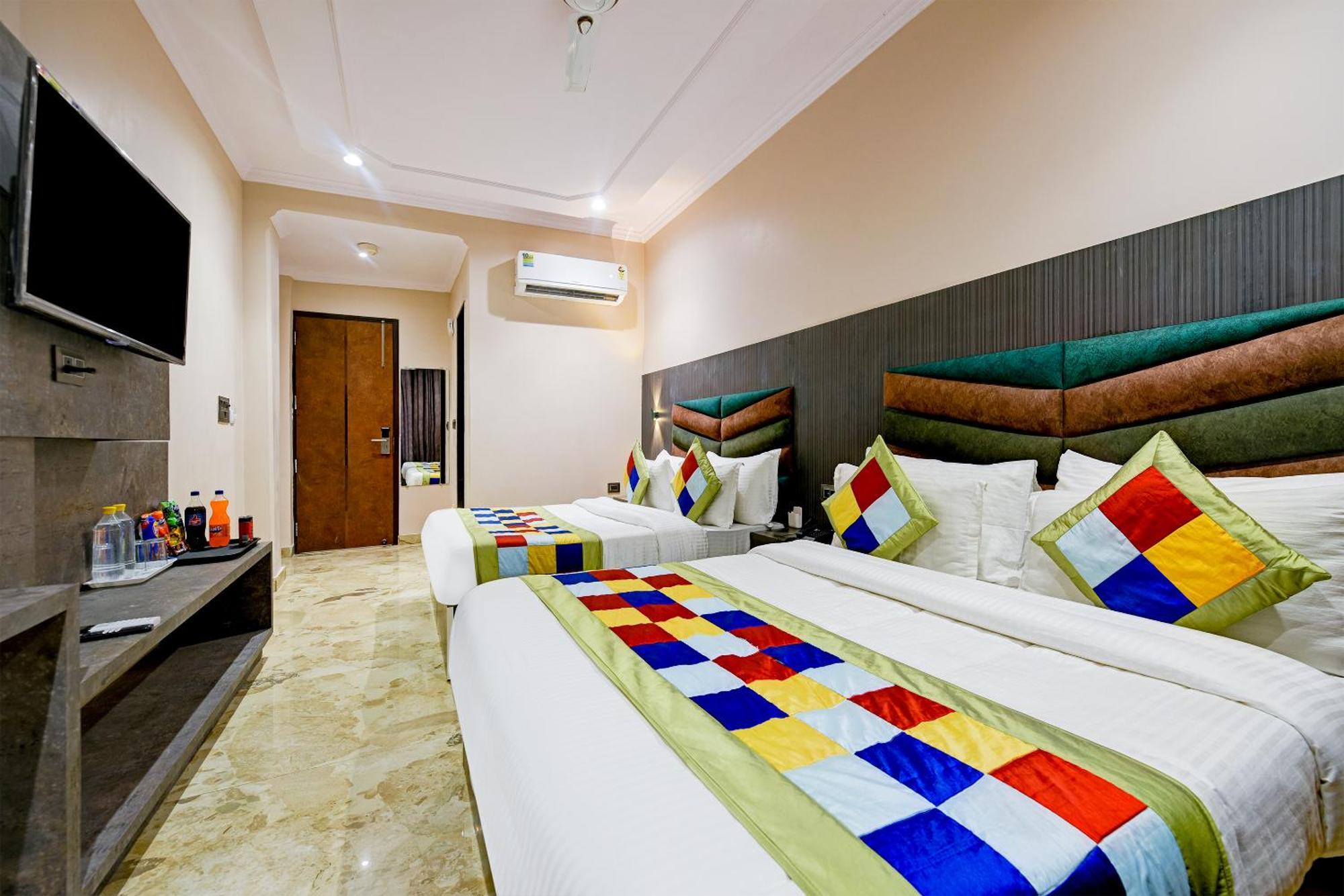 The Pearl Plaza Hotel In City Centre - Near New Delhi Railway Station Екстер'єр фото