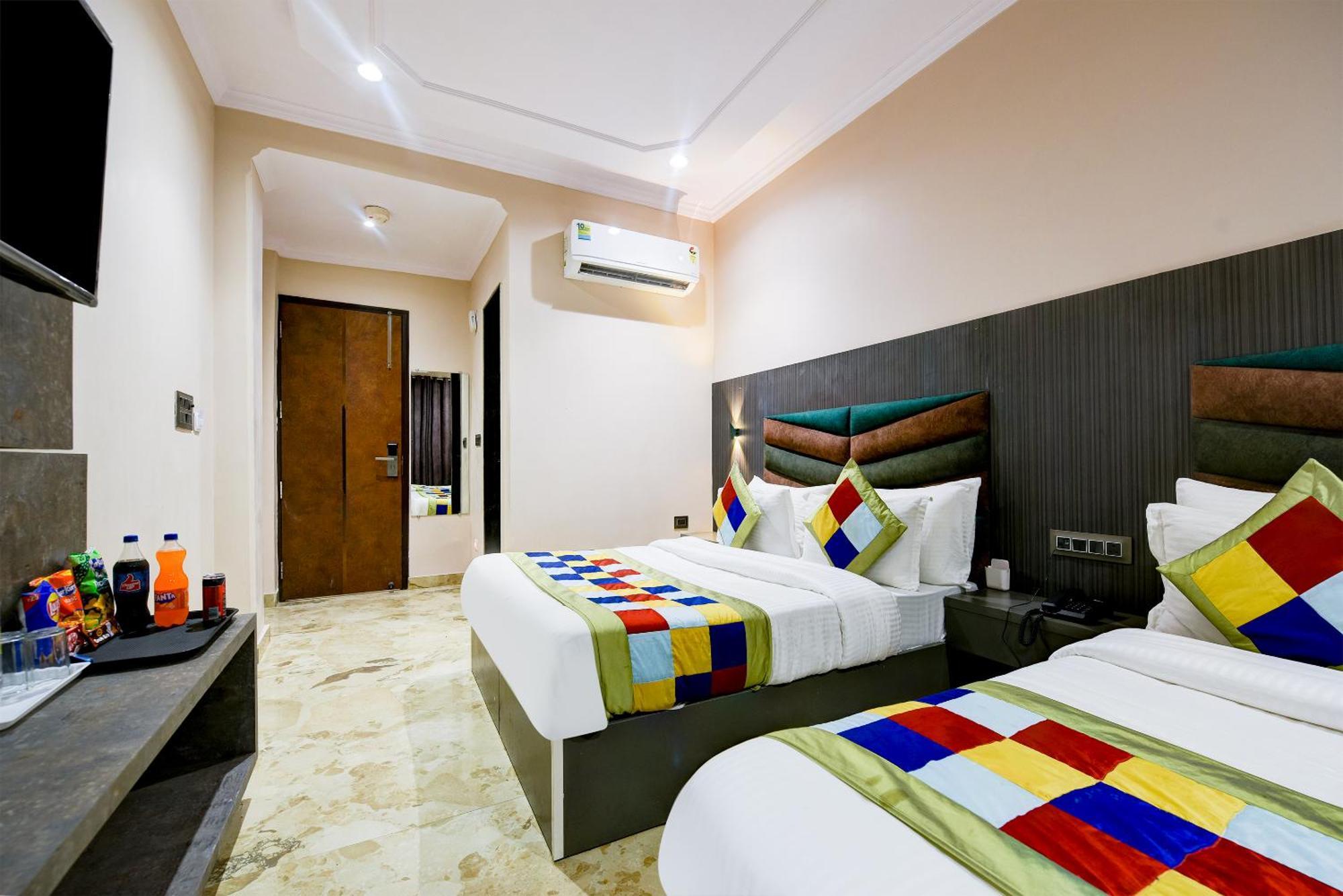 The Pearl Plaza Hotel In City Centre - Near New Delhi Railway Station Екстер'єр фото