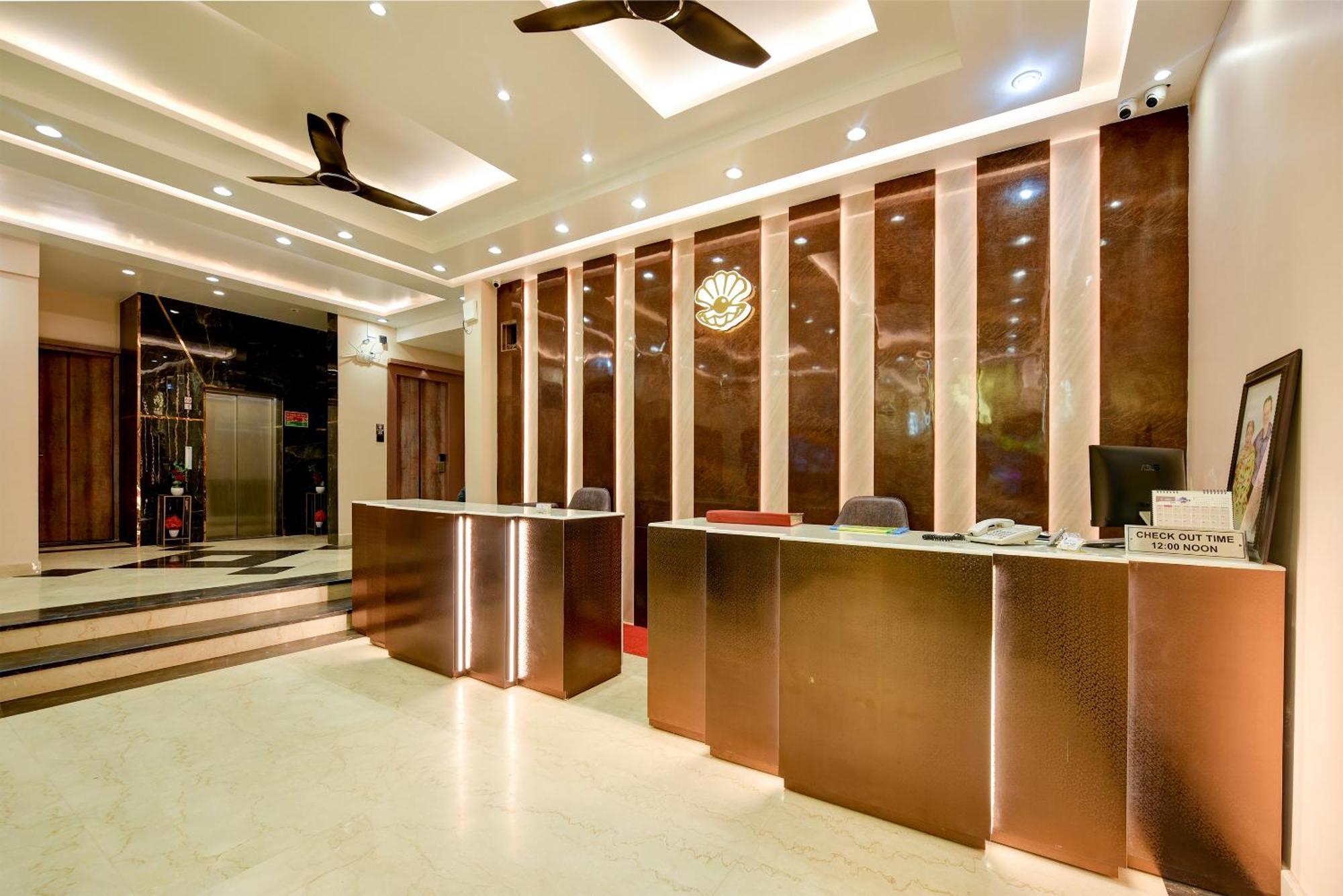 The Pearl Plaza Hotel In City Centre - Near New Delhi Railway Station Екстер'єр фото